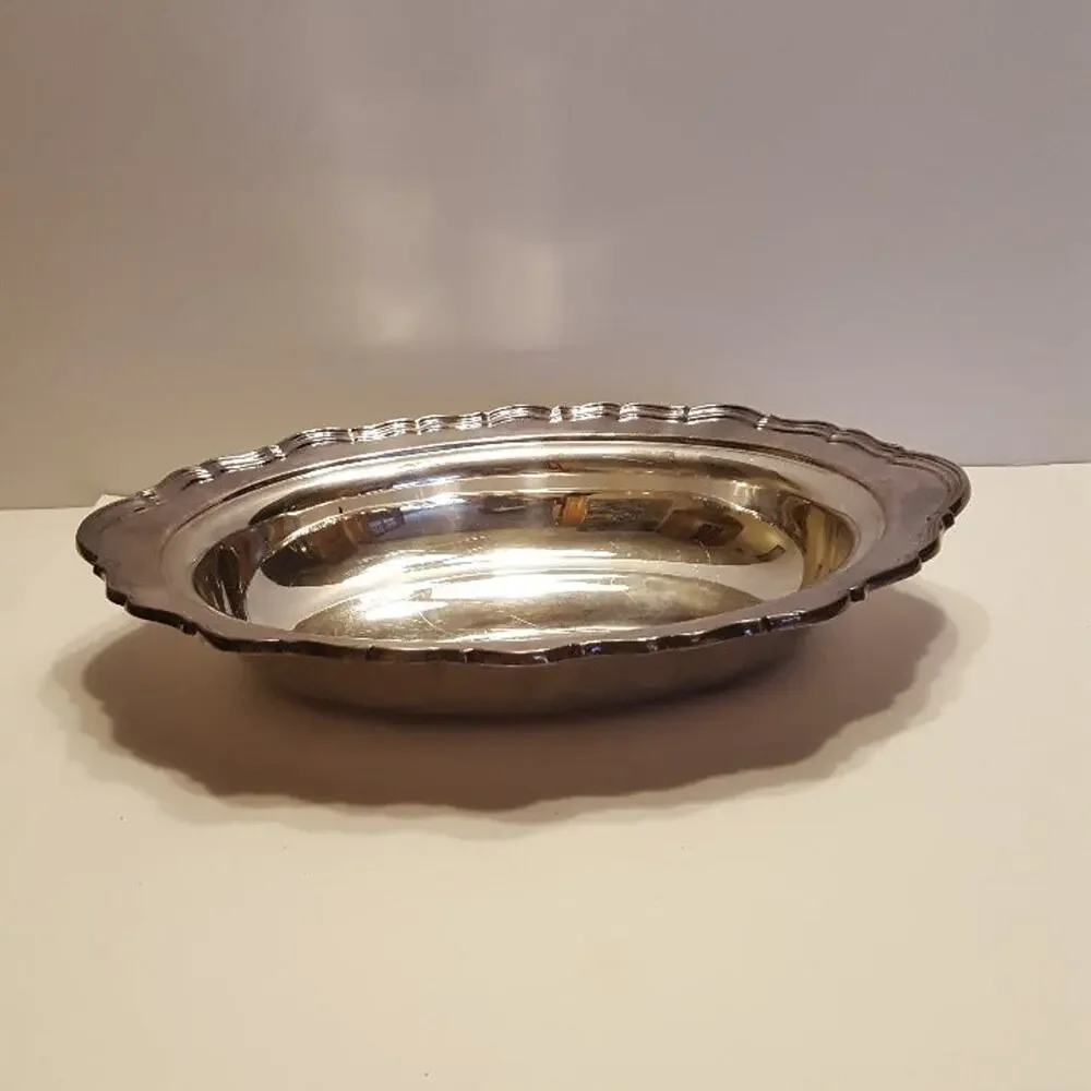 Vintage Reed & Barton 7040 Provincial Oval Bowl silverplated .
